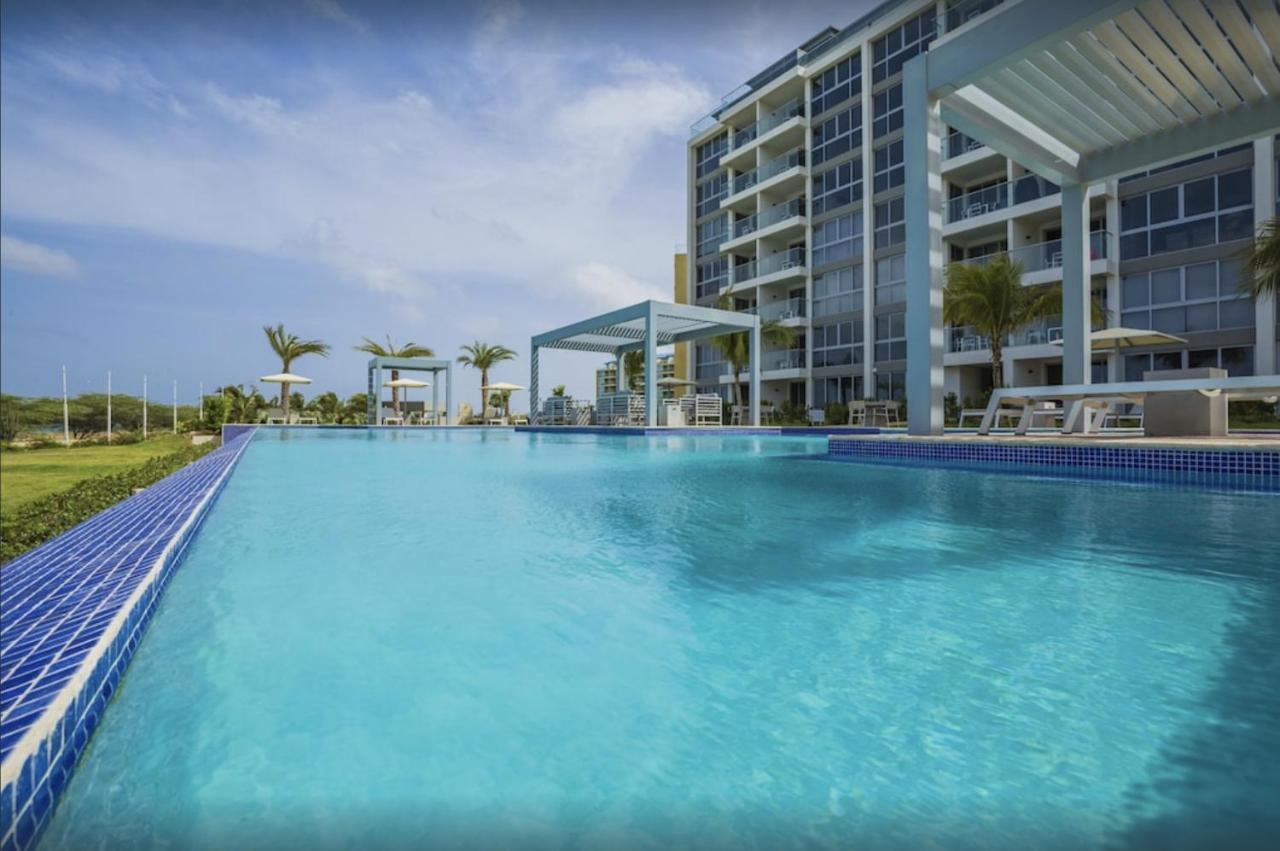 شاطئ بالم Breath Taking Beach Front Views Condo Eagle Beach المظهر الخارجي الصورة